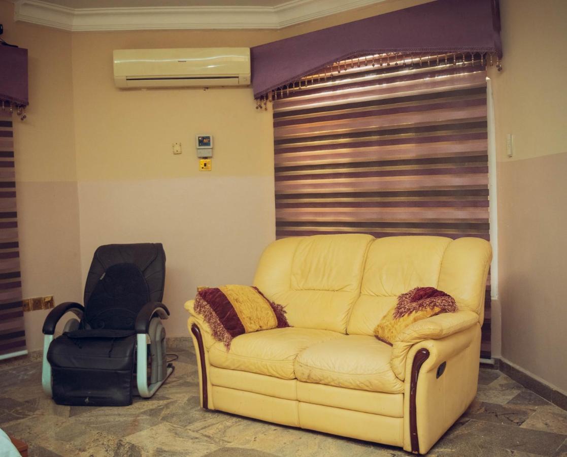 J'S Place Abuja Luaran gambar