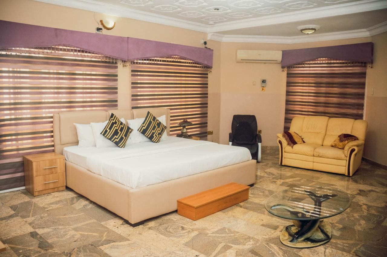 J'S Place Abuja Luaran gambar